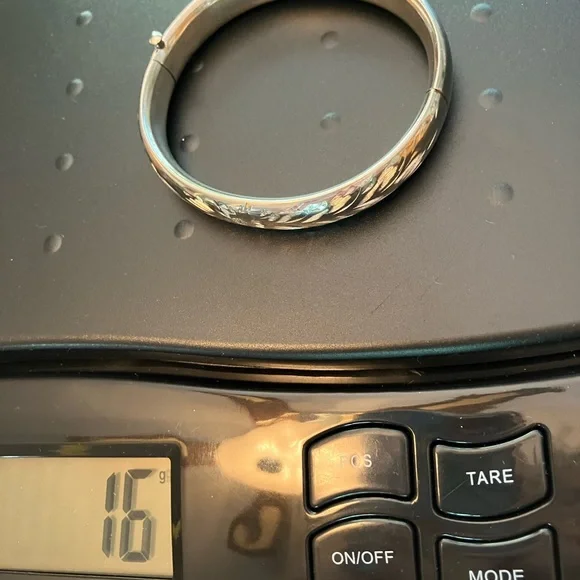 Classic Sterling Silver Polished Bangle Bracelet with Floral Design